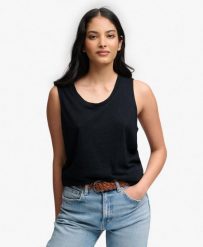 Superdry Koszulka na ramiączkach Dekolt w kształcie litery U Luźny krój –. Niebieskie topy sportowe damskie Superdry., na lato, bez wzorów, z bawełny, bez ramiączek. Za 107.80 zł.