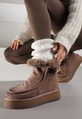 Ciemnobeżowe Śniegowce Ozdobione Haftem Rawedena. Brązowe śniegowce damskie Renee, z jeansu. Za 139.99 zł.