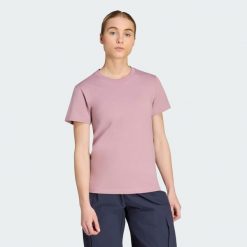 KOSZULKA TERREX MOUNTAIN GRAPHIC. Białe t-shirty damskie Adidas, m, bez wzorów, z bawełny, bez kołnierzyka. Za 149.00 zł.