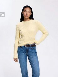 Sweter z domieszką wiskozy - jasnożółty. Żółte swetry klasyczne damskie Reserved, l, z dzianiny, bez kołnierzyka. Za 99.99 zł.