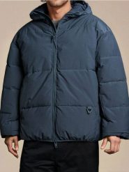 Pikowana kurtka puffer z kapturem - szary. Szare kurtki męskie Sinsay, l, bez wzorów, z kapturem. Za 119.99 zł.