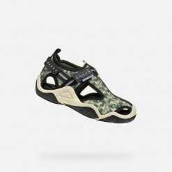 Sandały GEOX JR WADER Zielony. Zielone sandały męskie Geox, z tkaniny, bez zapięcia. Za 213.99 zł.