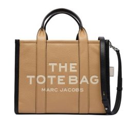 Torebka Marc Jacobs. Brązowe torebki klasyczne damskie MARC JACOBS, bez wzorów, bez dodatków. Za 2,099.00 zł.