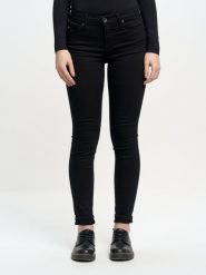 Jeansy damskie skinny czarne Adela 915. Czarne jeansy damskie Big Star. Za 299.99 zł.