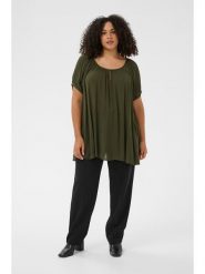 KAFFE curve Bluzka w kolorze ciemnozielonym rozmiar: 44. Zielone bluzki damskie KAFFE curve, bez wzorów, z wiskozy, bez kołnierzyka, bez ramiączek. Za 82.99 zł.