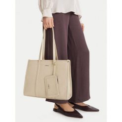 Torebka MEXX. Brązowe torebki klasyczne damskie Mexx, bez wzorów, bez dodatków. Za 199.99 zł.