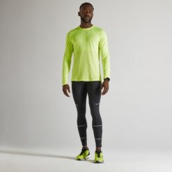 Koszulka do biegania z długim rękawem męska Kiprun Run 500. Zielone bielizna termoaktywna męska KIPRUN, m, bez wzorów, z materiału. Za 99.99 zł.