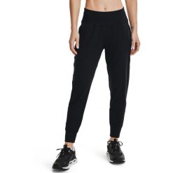 Spodnie Under Armour Meridian, Kobiety. Czarne spodnie dresowe damskie Under Armour, l, z dresówki. Za 390.00 zł.