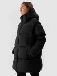 4F Kurtka puchowa z naturalnym wypełnieniem damska - czarna XL. Czarne kurtki damskie 4f, na zimę, xl, bez wzorów, z dzianiny, z kapturem. W wyprzedaży za 399.99 zł.