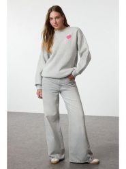 Trendyol Bluza w kolorze szarym rozmiar: L. Szare bluzy bez kaptura damskie Trendyol, l. Za 65.99 zł.