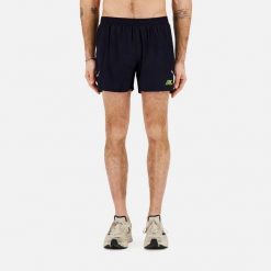 Krótkie lekkie męskie bieganie ELITE. Czarne szorty męskie BODYCROSS, bez wzorów, z elastanu, sportowe. Za 292.99 zł.