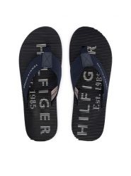 Tommy Hilfiger Japonki Massage Beach Sandal FM0FM06006 Granatowy. Niebieskie klapki i japonki męskie Tommy Hilfiger, z materiału. Za 189.99 zł.
