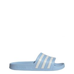 Klapki adilette Aqua. Białe klapki damskie Adidas, bez wzorów, bez obcasa. Za 99.95 zł.