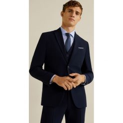 Mango Man - Marynarka Brasilia. Niebieskie marynarki męskie Mango Man, bez wzorów, z elastanu. W wyprzedaży za 139.90 zł.