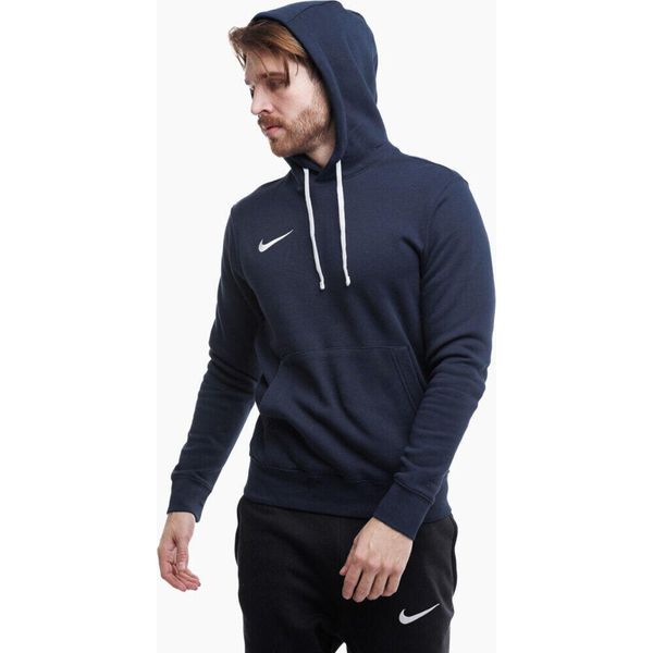 Bluza sportowa męska Nike Team Club 20 Hoodie. Niebieskie bluzy bez kaptura męskie Nike, bez wzorów, sportowe, bez kołnierzyka, bez ramiączek. Za 159.00 zł.