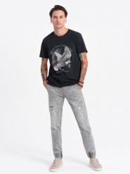 Spodnie męskie JOGGERY jeansowe z przetarciami - jasnoszare V4 OM-PADJ-0150 - XXL. Szare spodnie materiałowe męskie Ombre Clothing, bez wzorów, z bawełny. W wyprzedaży za 69.99 zł.