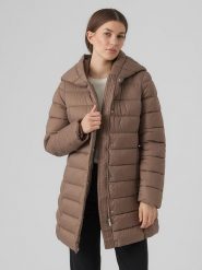 Vero Moda Płaszcz pikowany w kolorze jasnobrązowym rozmiar: S. Brązowe płaszcze damskie Vero Moda, s, bez wzorów. Za 109.78 zł.