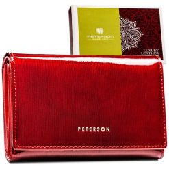 Lakierowany, czerwony portfel damski zamykany na zatrzask - Peterson. Czerwone portfele damskie Peterson, bez wzorów, z lakierowanej skóry. Za 159.99 zł.