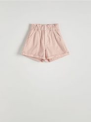 Szorty paperbag - różowy. Czerwone szorty damskie Reserved, bez wzorów, z bawełny. W wyprzedaży za 59.99 zł.