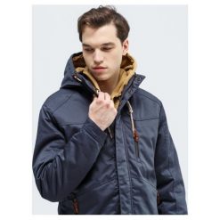 Feewear Kurtka Kerst , szary, rozmiar M. Szare kurtki męskie Feewear, na zimę, m, bez wzorów, z materiału, klasyczne, z kapturem. W wyprzedaży za 239.99 zł.