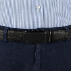Pasek męski skórzany 3,5 cm klamra automatyczna Beltimore czarny 61-572 : Kolory - czarny, Rozmiar pasków - r.110-125 cm. Czarne paski męskie bez wzorów, ze skóry, wizytowe. Za 64.99 zł.