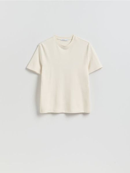 Gładki t-shirt - kremowy. Białe t-shirty damskie Reserved, l, bez wzorów, z dzianiny, bez kołnierzyka. Za 79.99 zł.