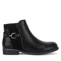 Botki Clara Barson. Czarne botki damskie Clara Barson, bez obcasa, na płaskiej podeszwie, bez zapięcia. Za 149.99 zł.