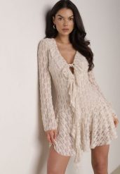 Beżowa Koronkowa Sukienka z Falbankami i Wiązaniem przy Dekolcie Delanatea. Brązowe sukienki damskie Born2be, na co dzień, na lato, l, bez wzorów, z koronki, eleganckie, bez kołnierzyka, bez ramiączek, mini. Za 179.99 zł.