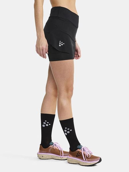 Craft Spódnico-spodenki "Pro Hypervent" w kolorze czarnym do biegania rozmiar: XL. Czarne spodenki sportowe damskie Craft, xl, z materiału, do biegania. Za 109.95 zł.