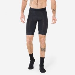 Spodenki pod szorty na rower MTB męskie Rockrider 500. Czarne szorty męskie ROCKRIDER, bez wzorów, z elastanu. Za 109.99 zł.