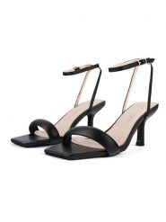 Loft37 Skórzane sandały "Hypnotic" w kolorze czarnym rozmiar: 41. Czarne sandały damskie loft37, bez wzorów, bez obcasa, na koturnie. Za 217.99 zł.