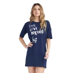 Błyszcząca damska koszulka maxi z krótkim rękawem. Niebieskie bluzki damskie LEONE 1947 APPAREL, l, bez wzorów, z tkaniny, bez ramiączek. W wyprzedaży za 83.85 zł.