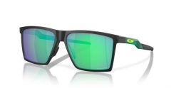 Okulary Mężczyzna OAKLEY FUTURITY SUN – UNISEX. Czarne okulary przeciwsłoneczne męskie Oakley. Za 791.70 zł.