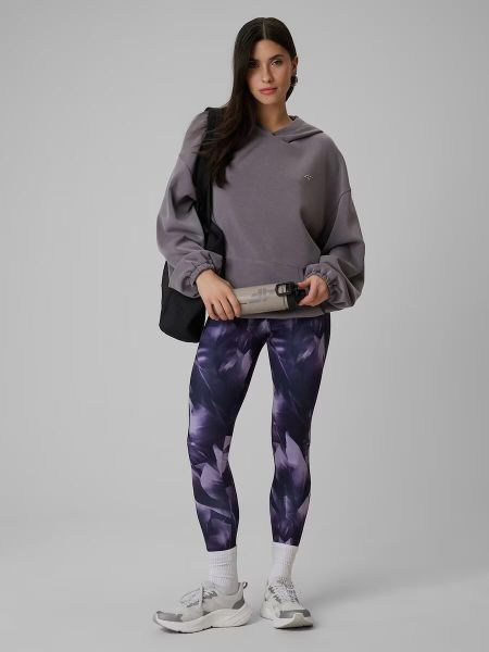 Legginsy fitness dzianinowe damskie. Fioletowe legginsy damskie 4f, l, bez wzorów, z dzianiny. Za 139.99 zł.