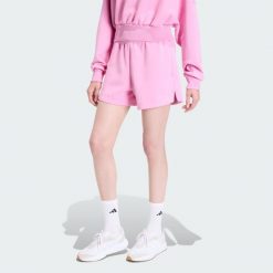 Luźne szorty Soft Lux. Czerwone spodenki sportowe damskie Adidas, bez wzorów, sportowe. Za 219.00 zł.
