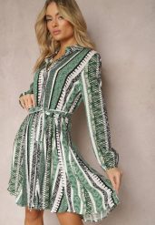 Zielona Wiskozowa Sukienka Koszulowa z Paskiem w Talii Rozkloszowana Urdiasa. Zielone sukienki damskie Renee, na co dzień, m, bez wzorów, z wiskozy, eleganckie, bez kołnierzyka, bez ramiączek, mini, dopasowane. W wyprzedaży za 59.49 zł.
