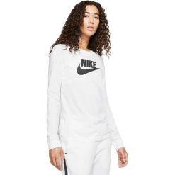 Koszulka z długim rękawem damska Nike Sportswear longsleeve. Białe bluzki sportowe damskie Nike, s, z bawełny, bez kołnierzyka, bez ramiączek. Za 202.99 zł.