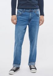 MUSTANG Style Washington MĘSKIE SPODNIE JEANSOWE DENIM BLUE 1013657 5000 583. Niebieskie spodnie materiałowe męskie Mustang, bez wzorów, z denimu. Za 209.99 zł.