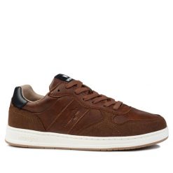 Buty męskie sportowe do chodzenia Wrangler RUSTY MEN LOW. Brązowe buty sportowe na co dzień męskie Wrangler, z gumy, bez zapięcia, trekkingowe. Za 239.00 zł.