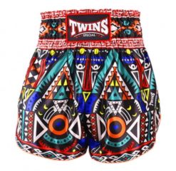 Spodenki treningowe Twins Special Aztec. Czerwone szorty damskie TWINS, bez wzorów, z gumy, biznesowe. Za 199.00 zł.