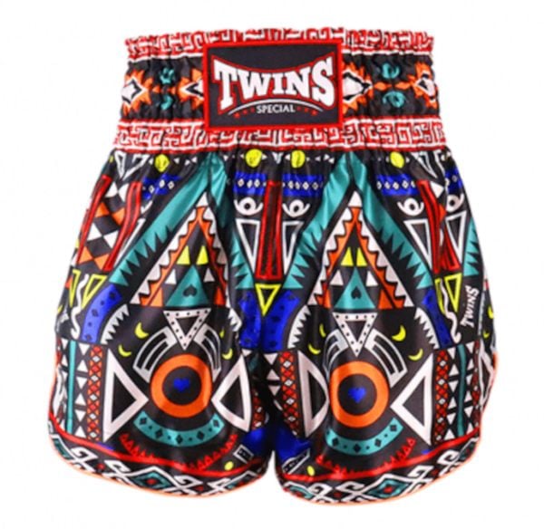 Spodenki treningowe Twins Special Aztec. Czerwone szorty damskie TWINS, bez wzorów, z gumy, biznesowe. Za 199.00 zł.