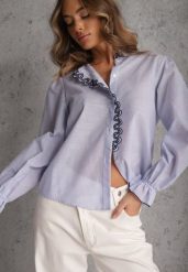 Niebieska Bawełniana Koszula z Falbanką i Haftem Ostorea. Niebieskie koszule damskie Renee, l, w ażurowe wzory, z bawełny, eleganckie, bez kołnierzyka, bez ramiączek. Za 99.99 zł.