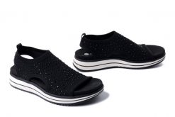 RIEKER REMONTE D1J55-00 black, sandały damskie. Czarne sandały damskie Rieker Remonte, bez wzorów, bez obcasa, na koturnie. Za 244.93 zł.