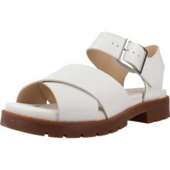 Sandały CLARKS ORINOCO CROSS Biały. Białe sandały damskie Clarks, bez wzorów, ze skóry, bez obcasa. Za 252.99 zł.