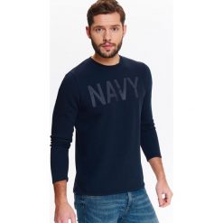 BLUZA MĘSKA NIEROZPINANA Z APLIKACJĄ. Bluzy bez kaptura męskie TOP SECRET, l, z dzianiny. W wyprzedaży za 39.99 zł.