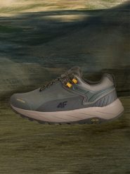 4F Niskie buty trailowe z membraną męskie - czarne 41. Czarne buty trekkingowe męskie 4f, bez zapięcia. Za 399.99 zł.