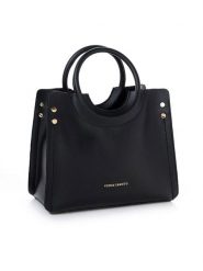 Vince Camuto Torebka "Perugia" w kolorze czarnym - 28 x 22 x 14 cm rozmiar: onesize. Czarne torebki klasyczne damskie Vince Camuto, bez wzorów, z materiału, bez dodatków. Za 139.20 zł.