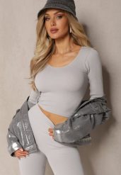 Szara Dopasowana Bluzka w Prążki o Krótkim Kroju Elowenia. Szare bluzki damskie Renee, bez wzorów, sportowe, bez kołnierzyka, bez ramiączek. Za 39.99 zł.