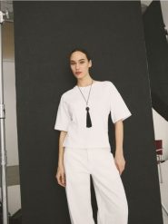 Bawełniany t-shirt - złamana biel. T-shirty damskie Reserved, l, bez wzorów, z bawełny, bez kołnierzyka. Za 119.99 zł.