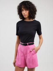 Koszulka damska w prążek czarna Alessa 906. Czarne t-shirty damskie Big Star, l, bez wzorów, z dzianiny, bez kołnierzyka. Za 89.99 zł.